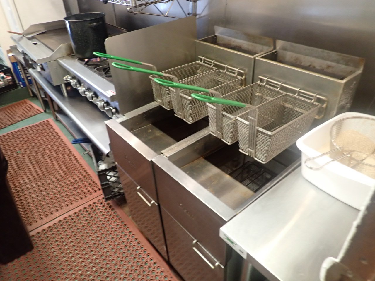 Restaurant Kitchen Deep Fat Fryer